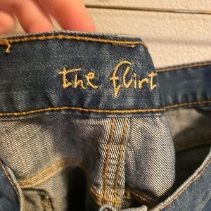 Old Navy Flirt Cropped Jean